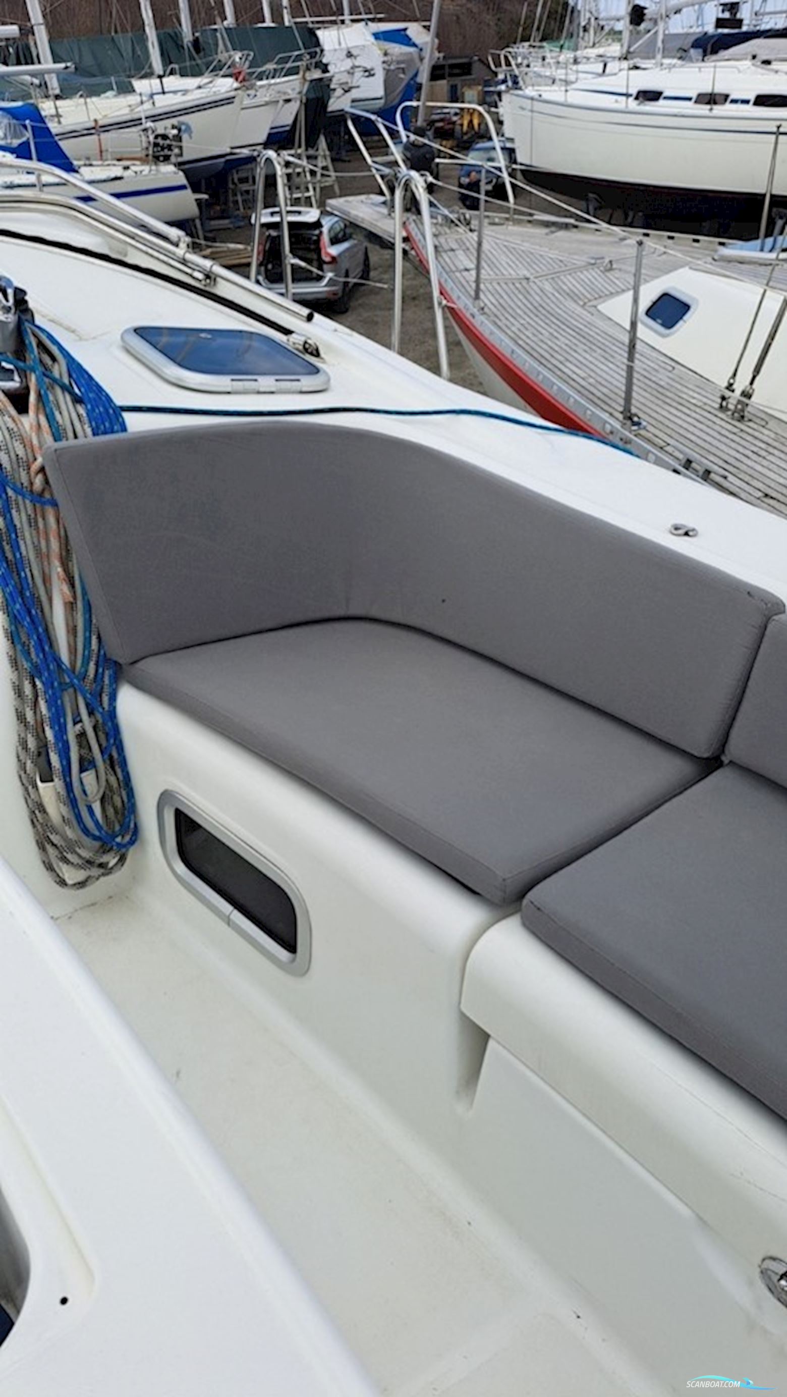 Beneteau Oceanis 43