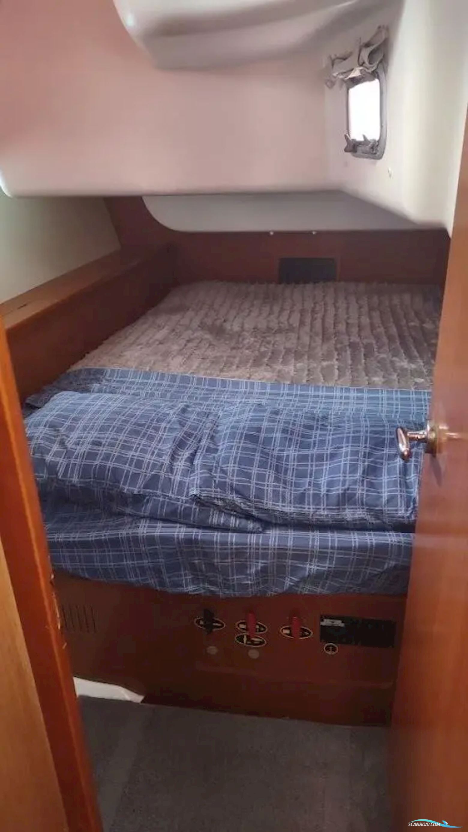 Beneteau Oceanis 43