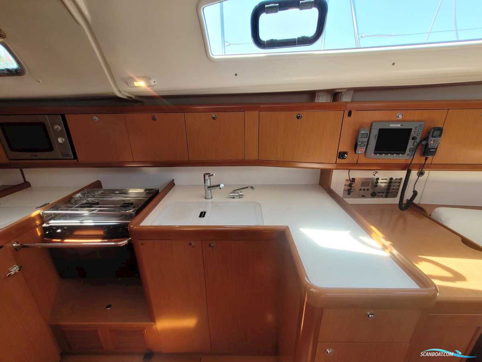 Beneteau Oceanis 43