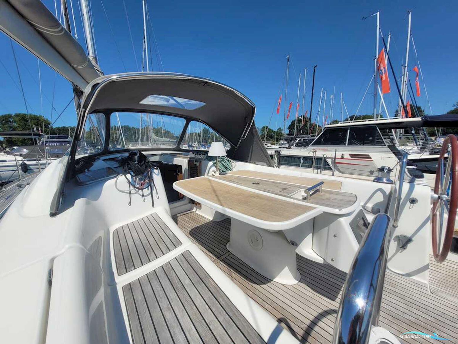 Beneteau Oceanis 43