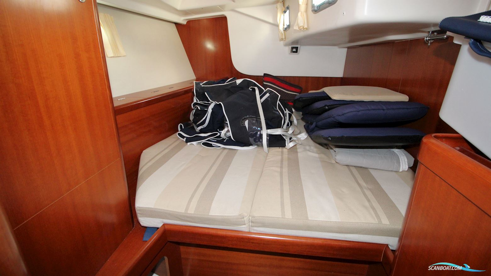Beneteau Oceanis 46