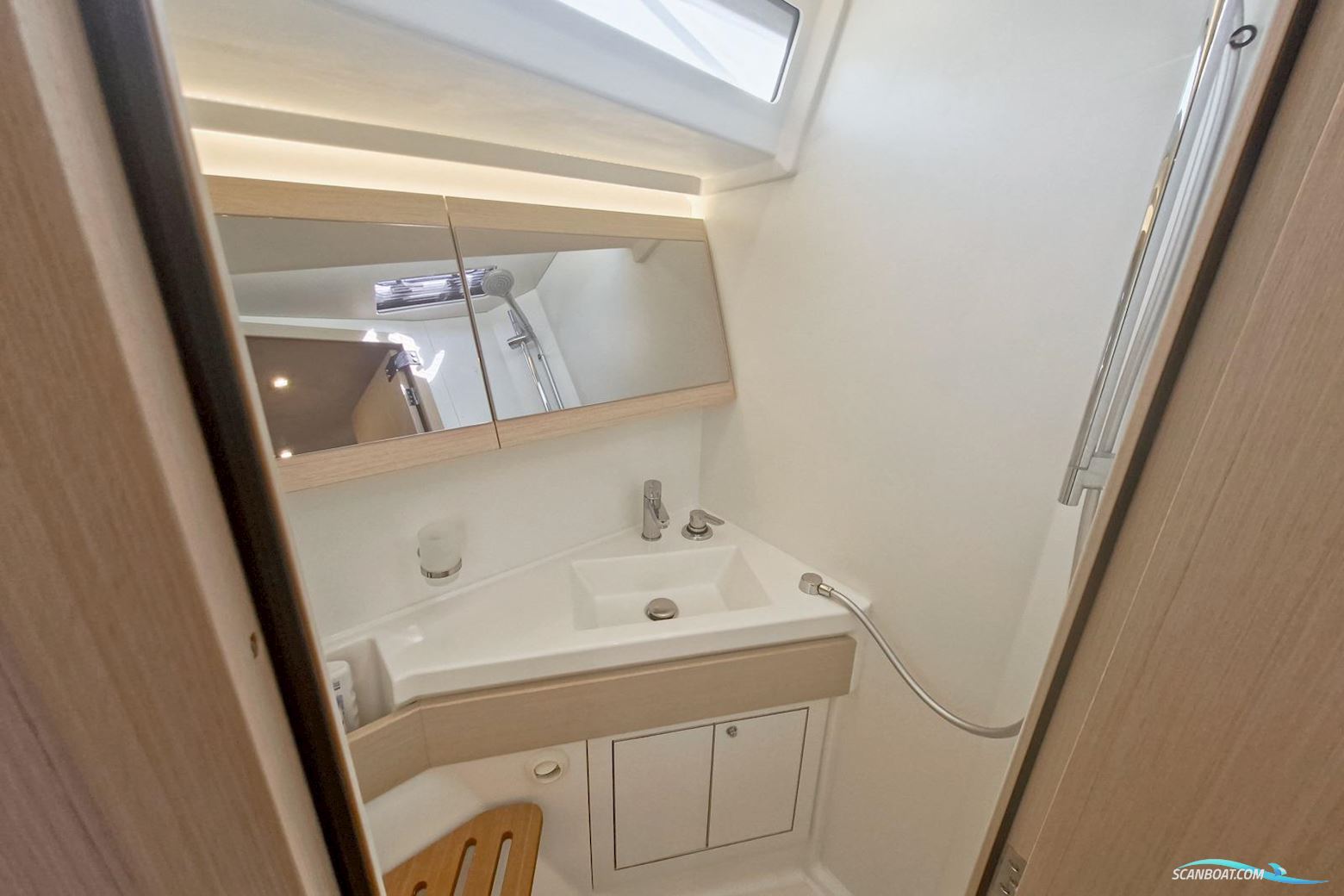 Beneteau Oceanis 46.1