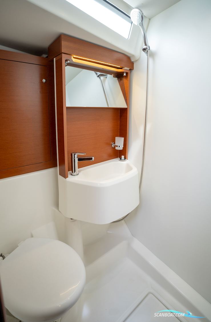 Beneteau Oceanis 51.1