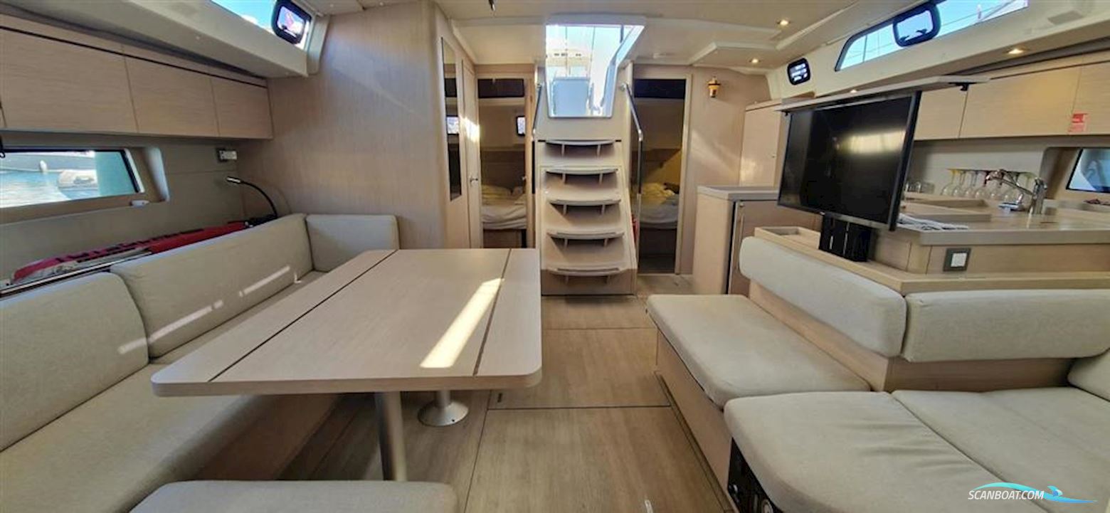 Beneteau Oceanis 51.1