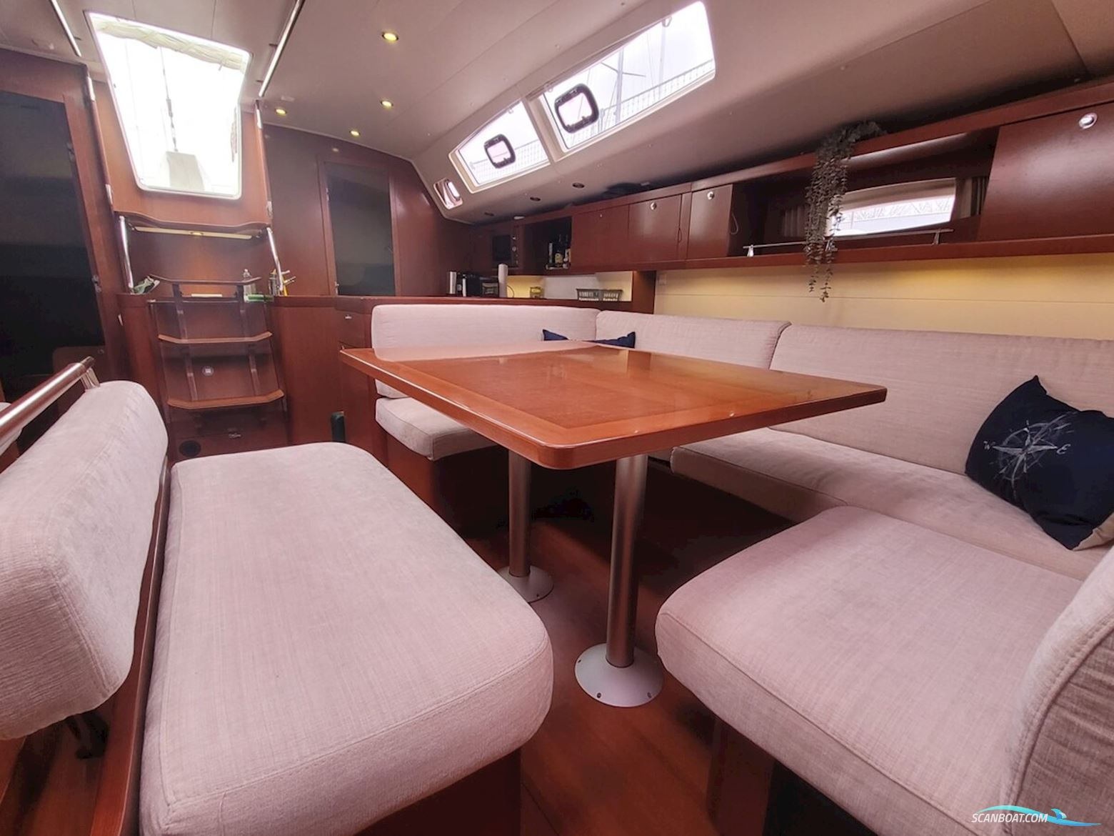 Beneteau Oceanis 54