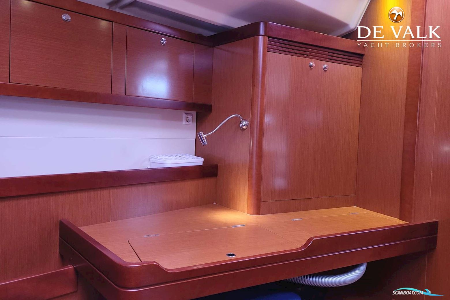Beneteau Oceanis 54