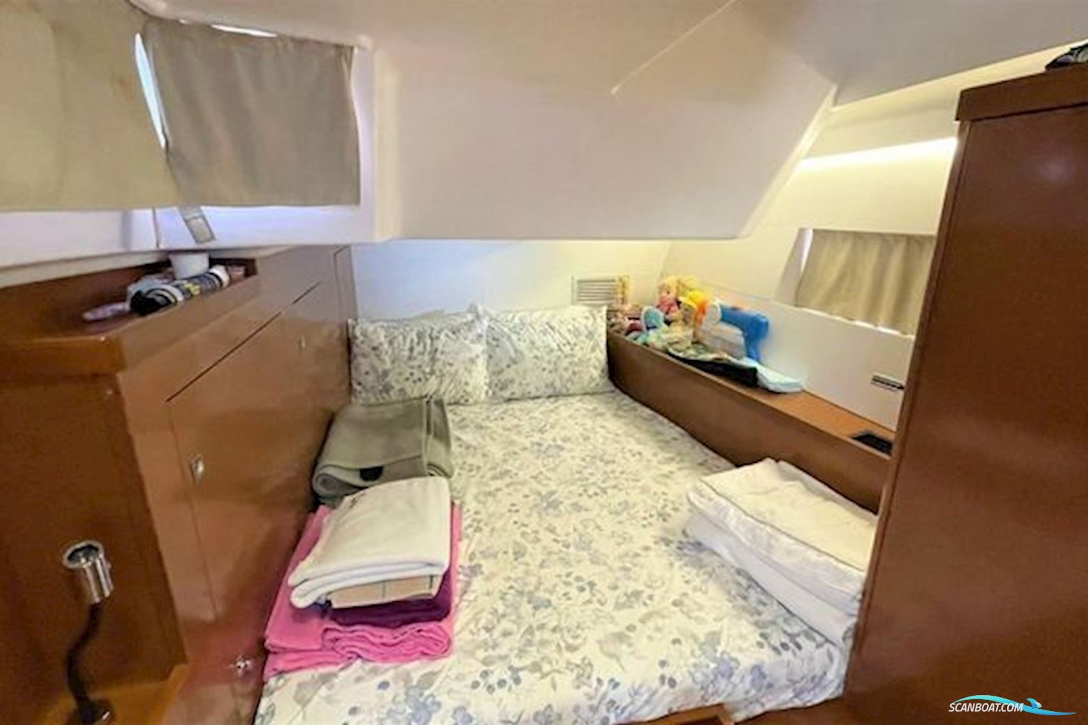 Beneteau Oceanis 55