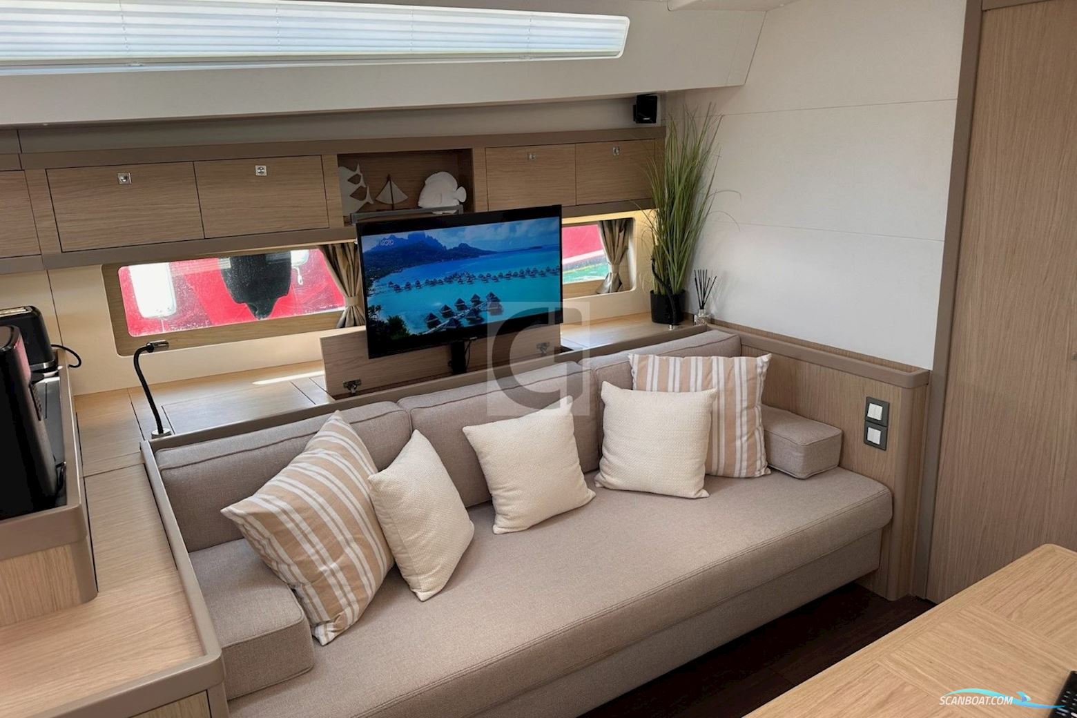 Beneteau Oceanis 55