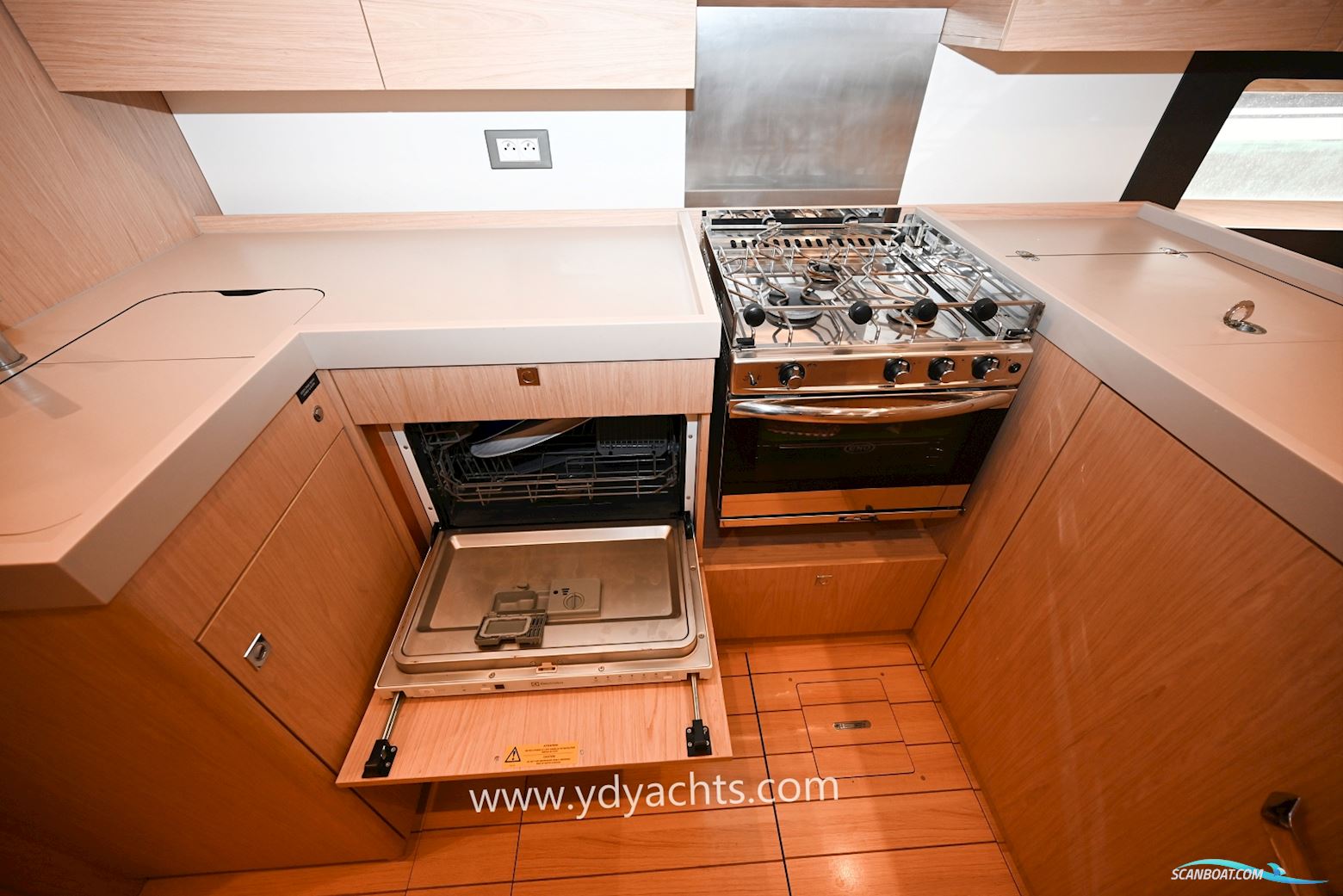 Beneteau Oceanis 55.1 Owner's Version