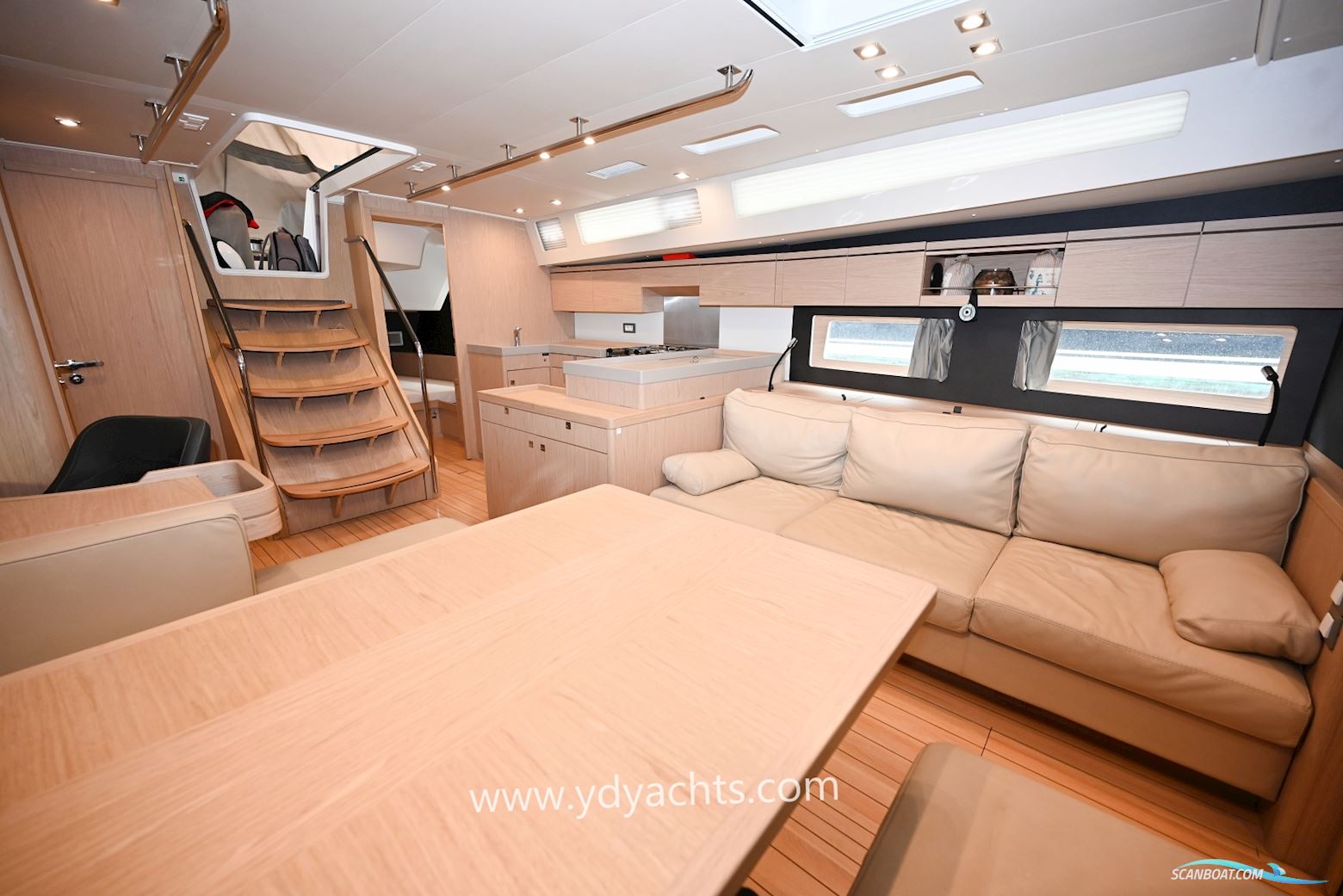 Beneteau Oceanis 55.1 Owner's Version