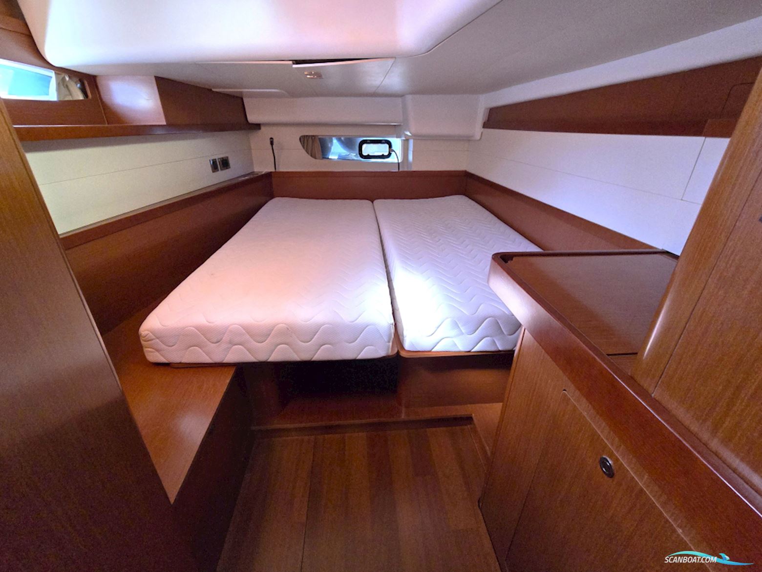 Beneteau Oceanis 58
