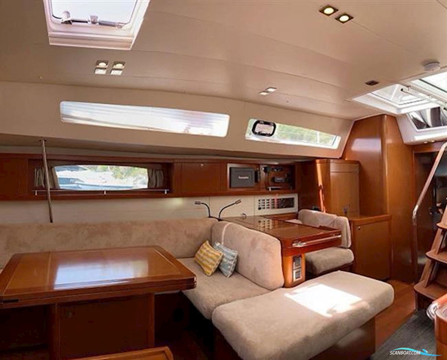 Beneteau Oceanis 58