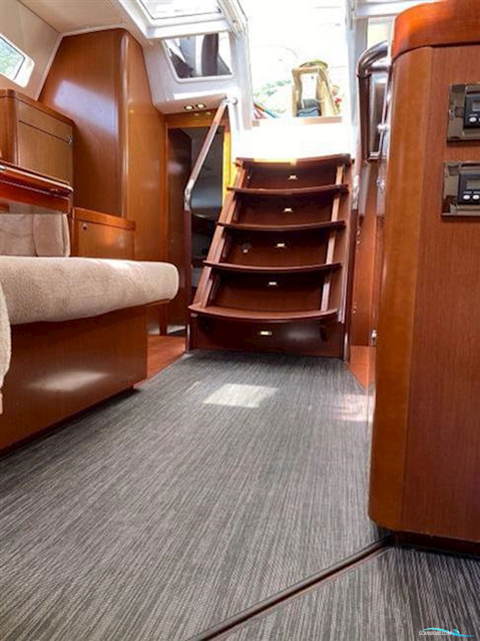 Beneteau Oceanis 58