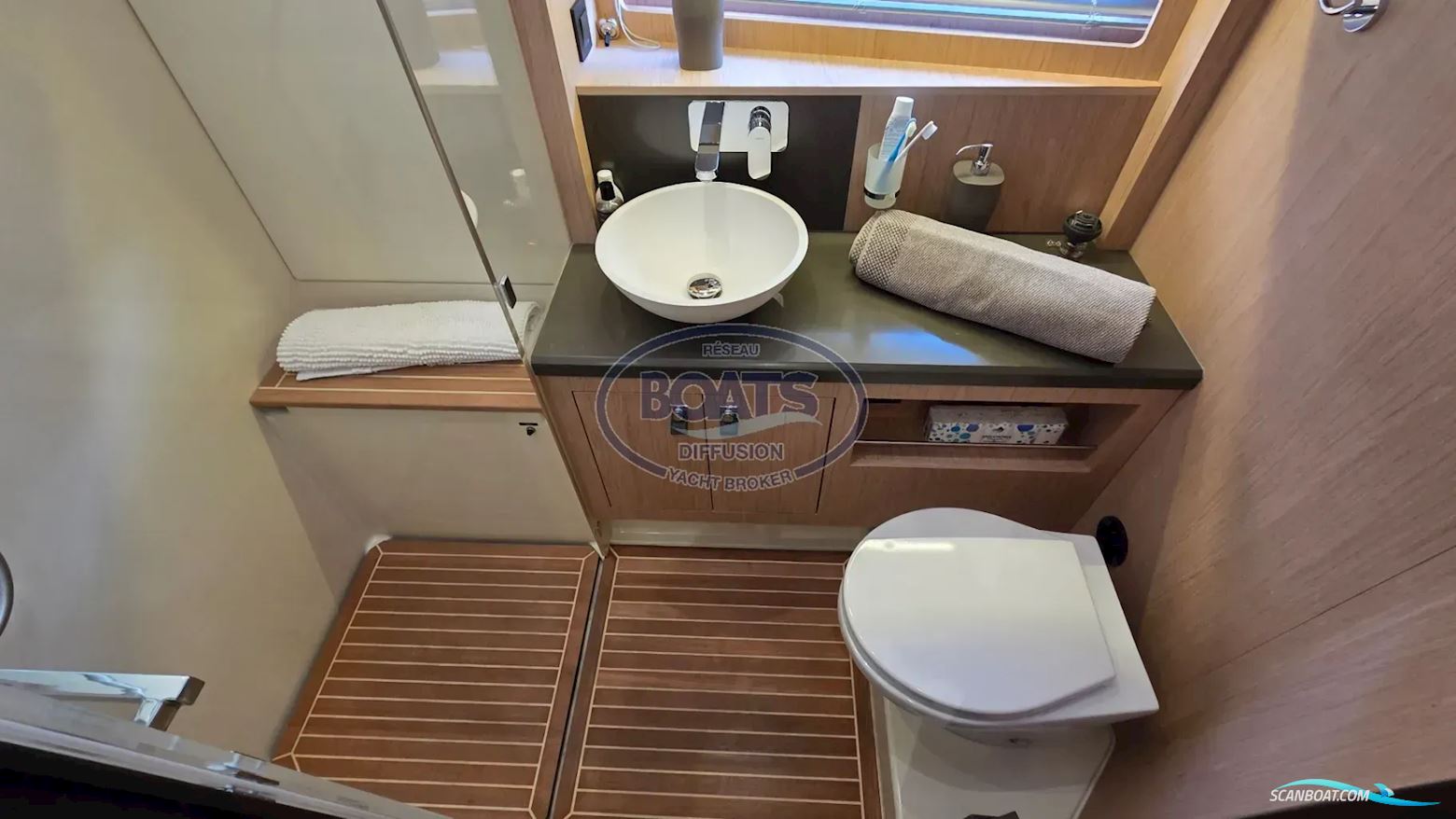 Beneteau Oceanis 62