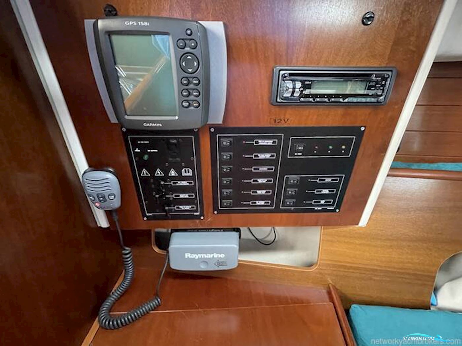 Beneteau Oceanis Clipper 321