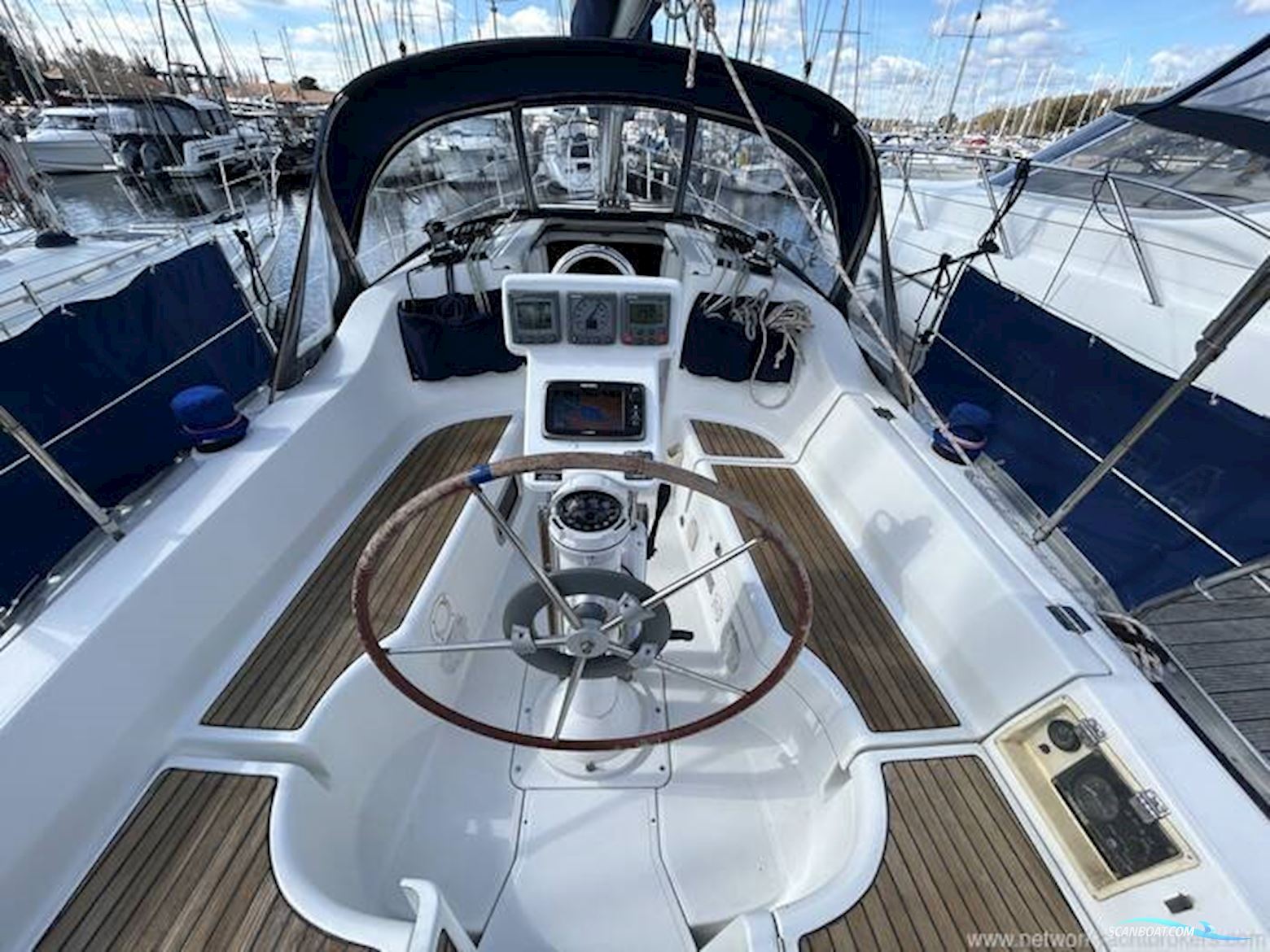 Beneteau Oceanis Clipper 323
