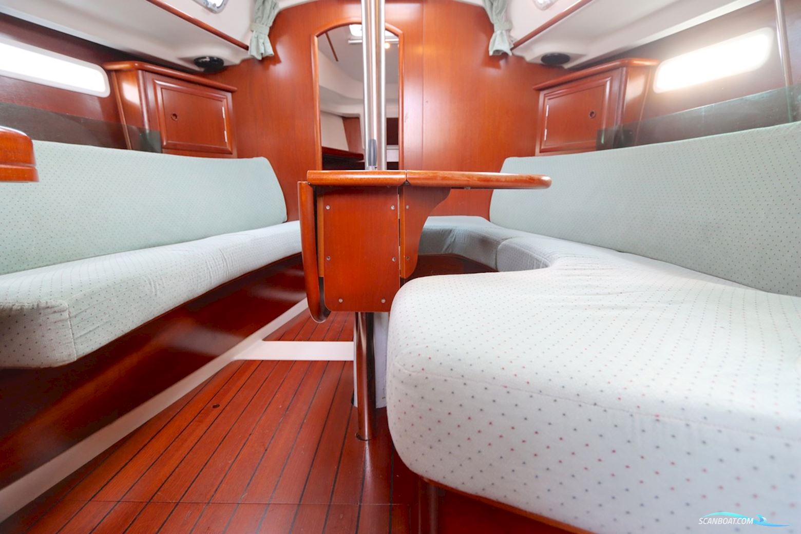 Beneteau Oceanis Clipper 331 Lifting Keel