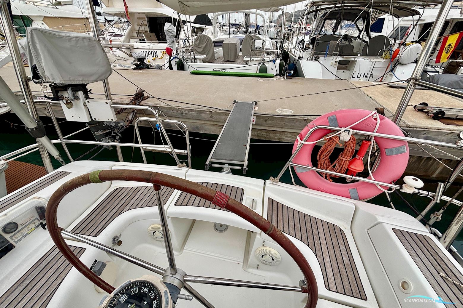 Beneteau Oceanis Clipper 373
