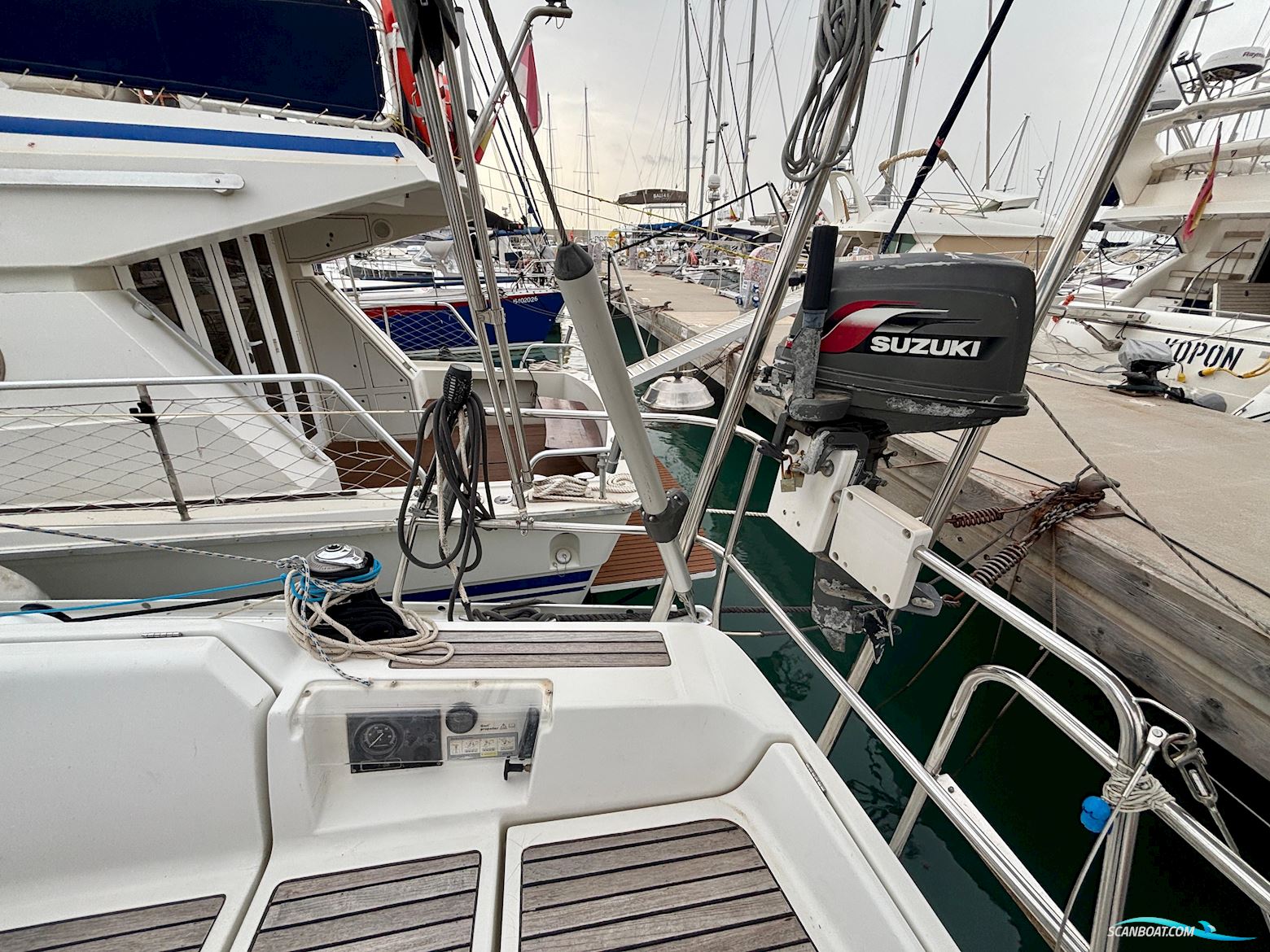 Beneteau Oceanis Clipper 373