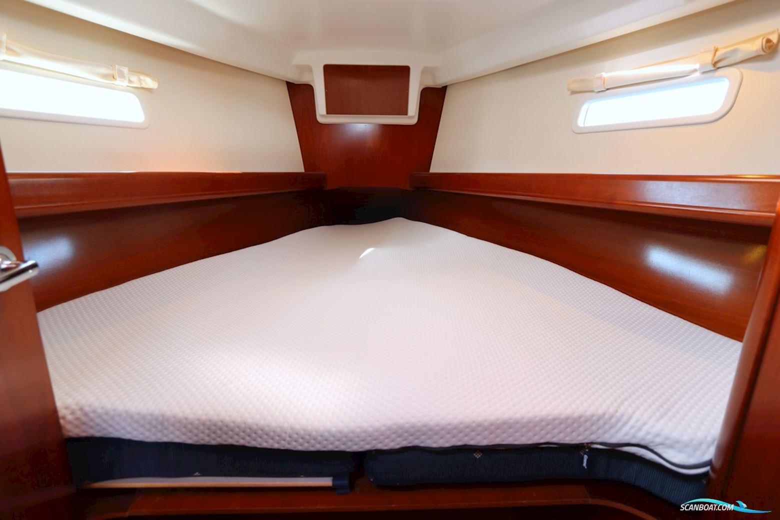 Beneteau Oceanis Clipper 373