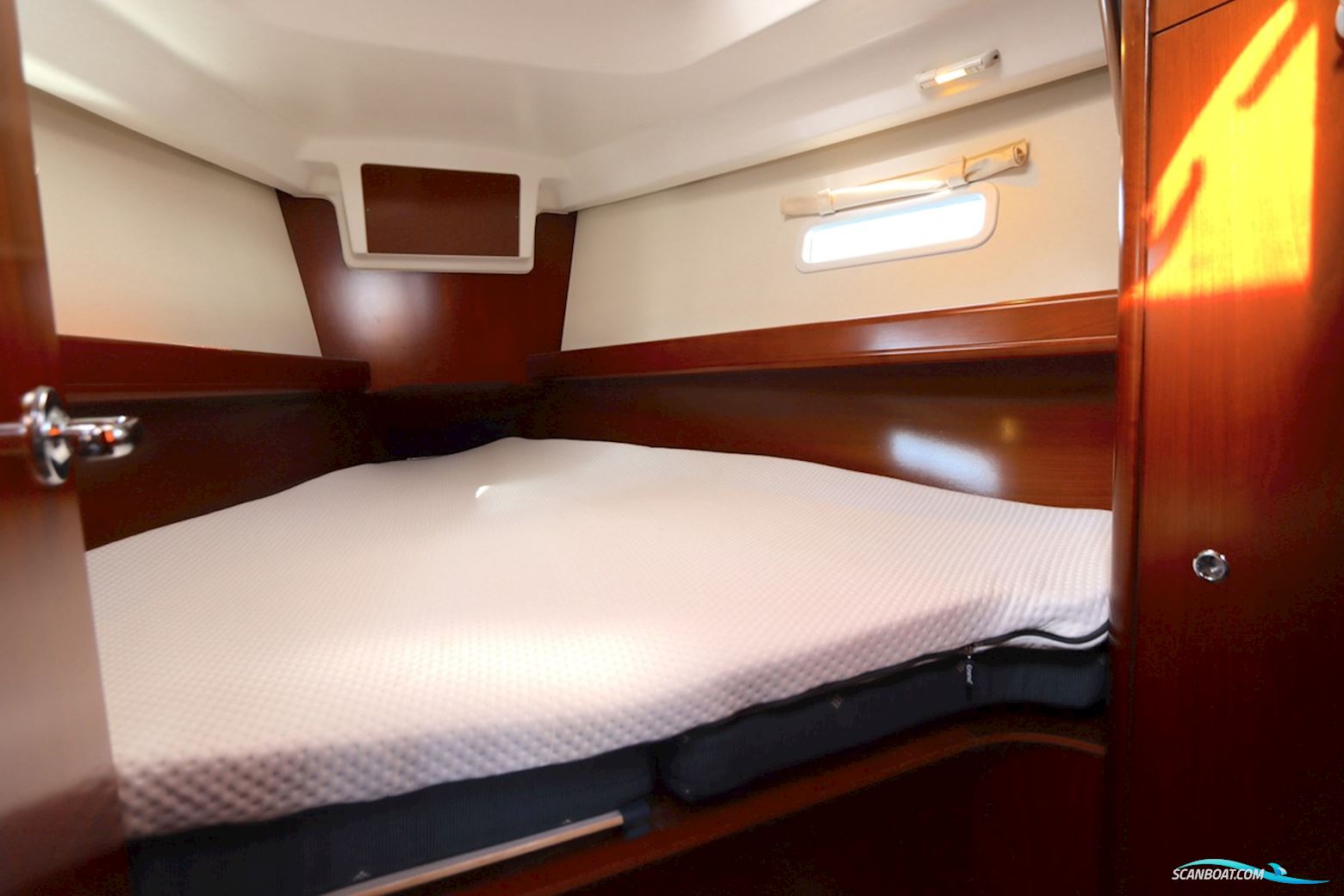 Beneteau Oceanis Clipper 373