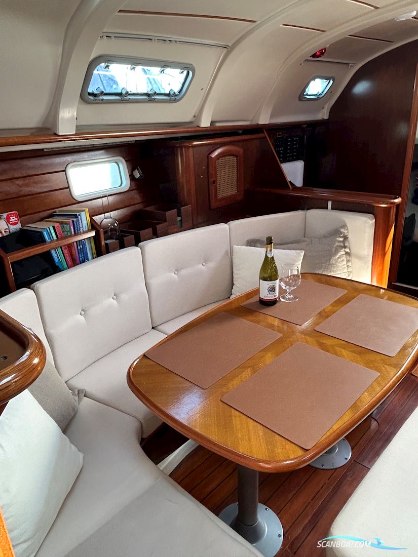Beneteau Oceanis Clipper 381
