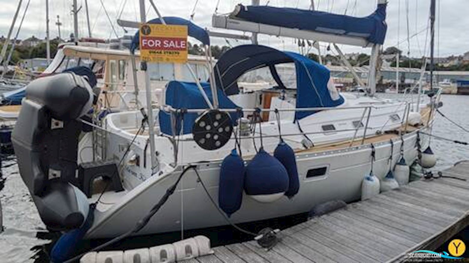 Beneteau Oceanis Clipper 381