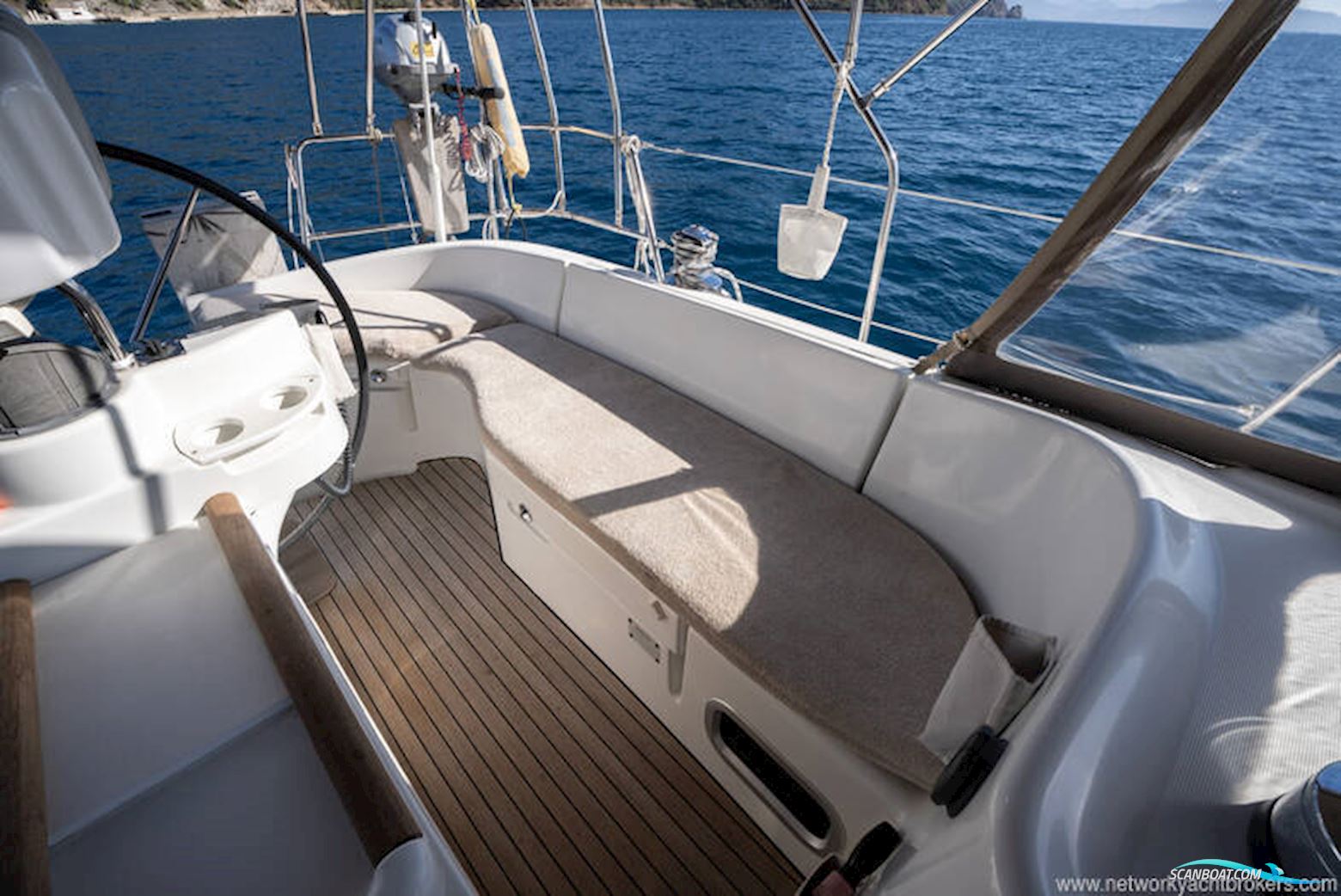 Beneteau Oceanis Clipper 411