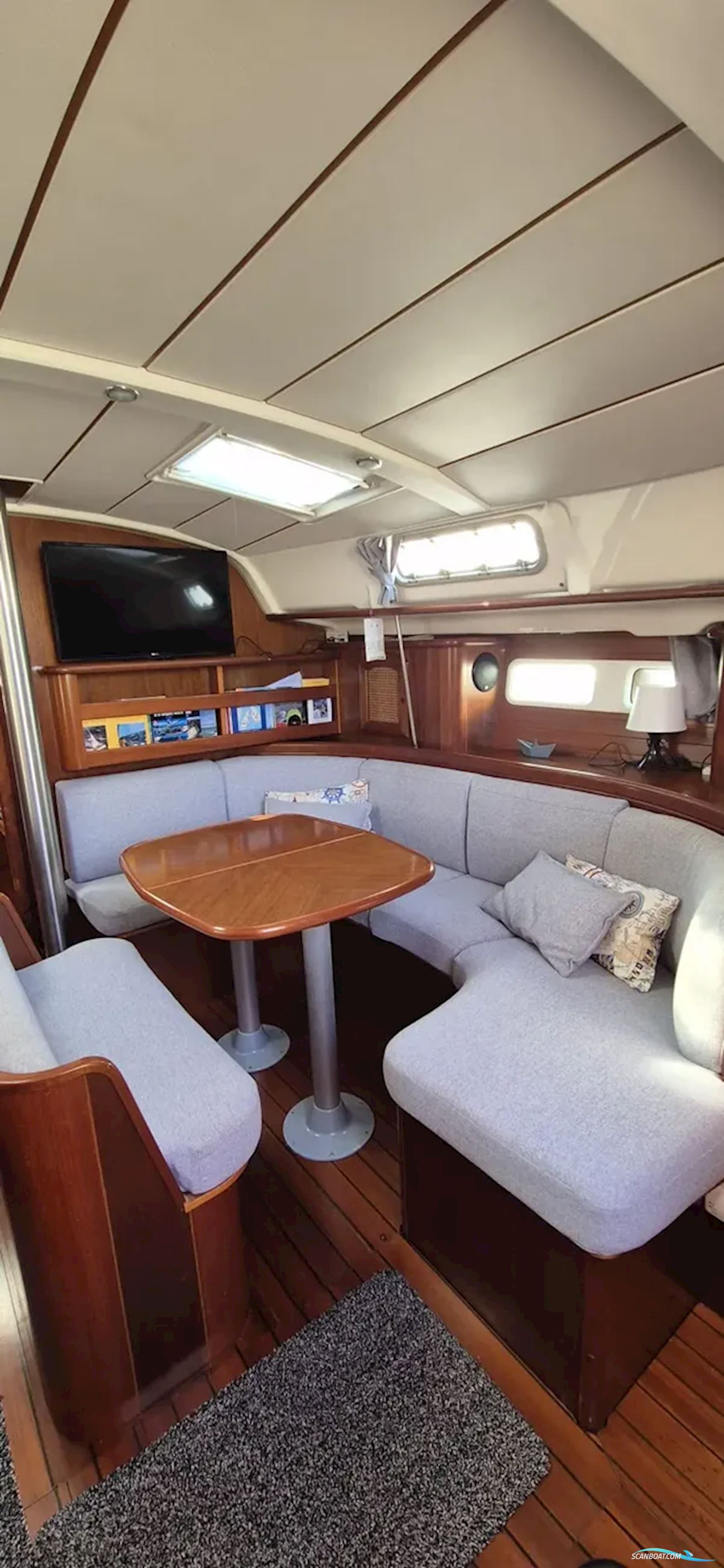 Beneteau Oceanis Clipper 411