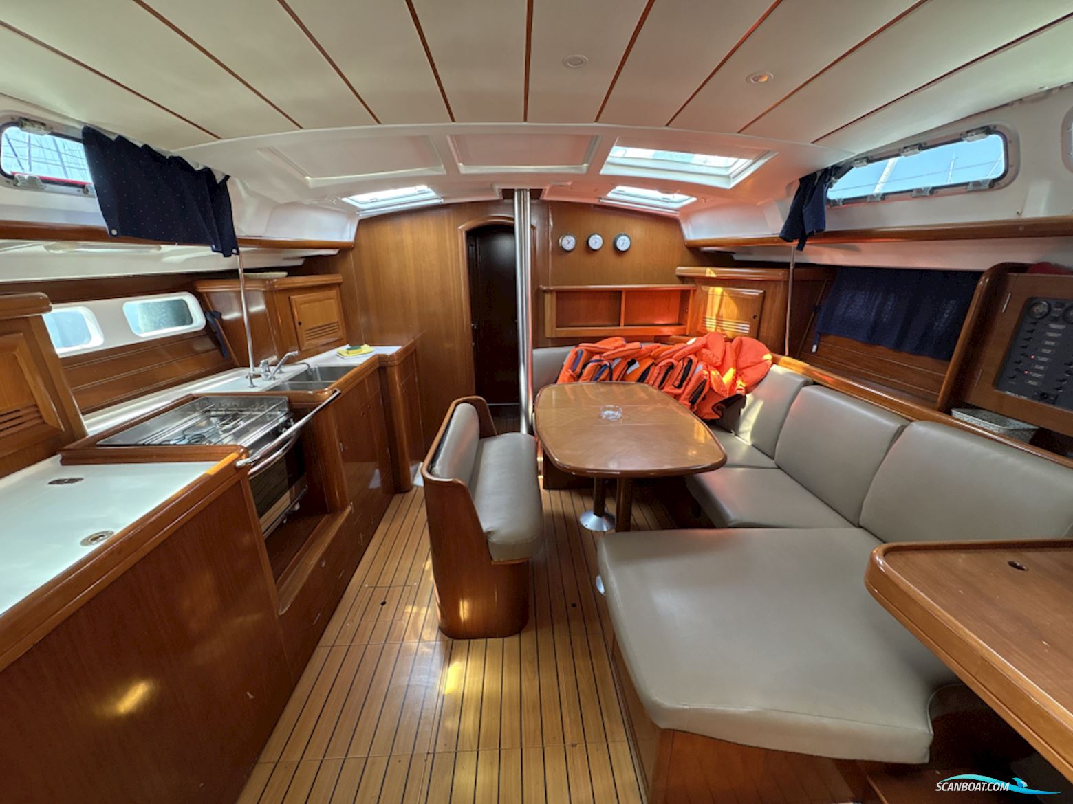 Beneteau Oceanis Clipper 423