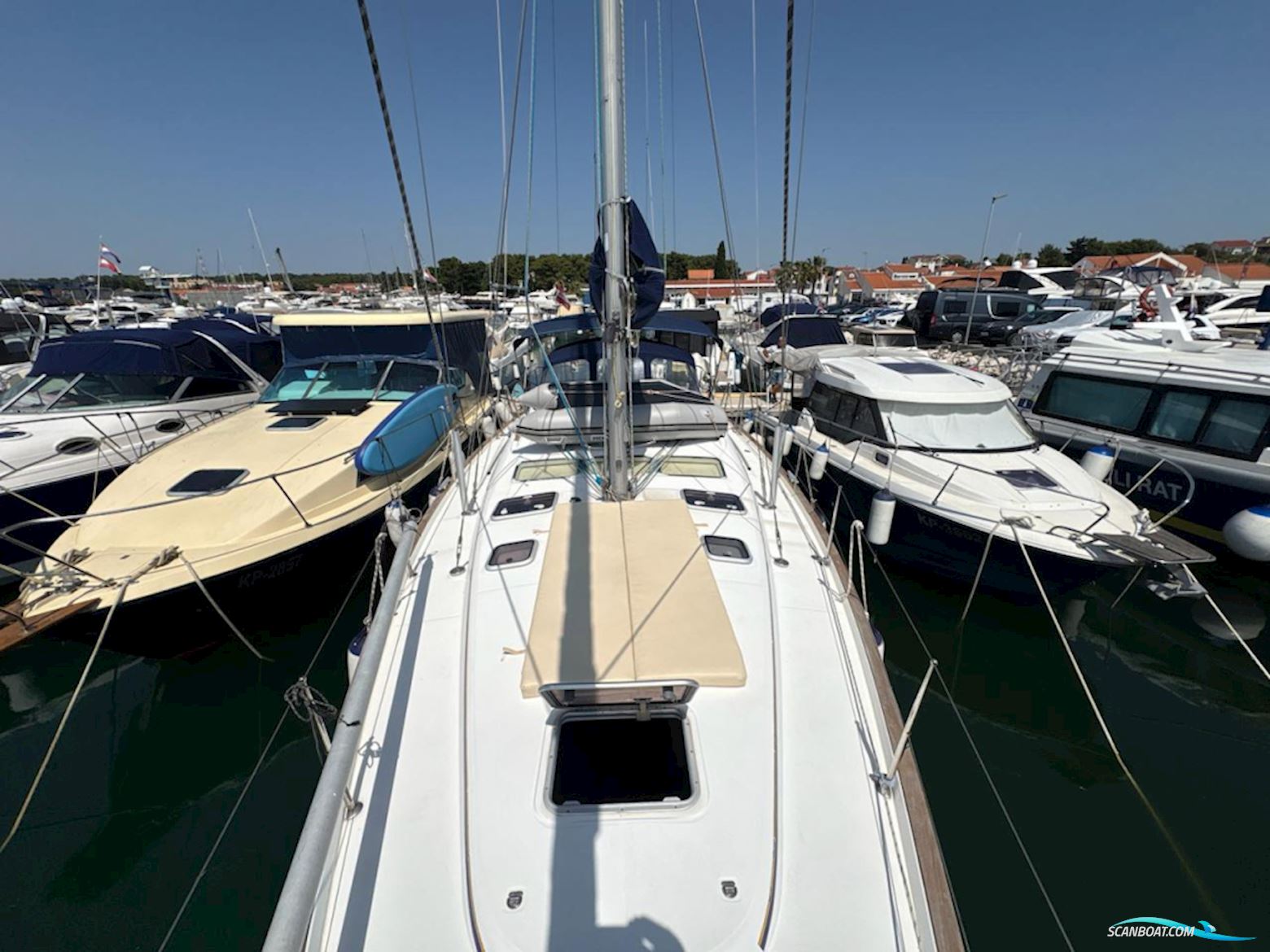 Beneteau Oceanis Clipper 423