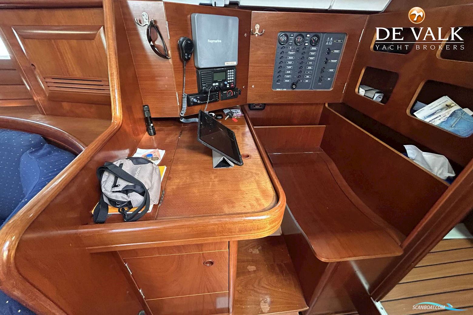 Beneteau Oceanis Clipper 423