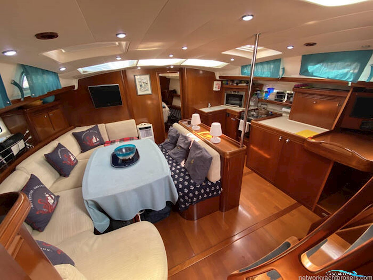 Beneteau Oceanis Clipper 523