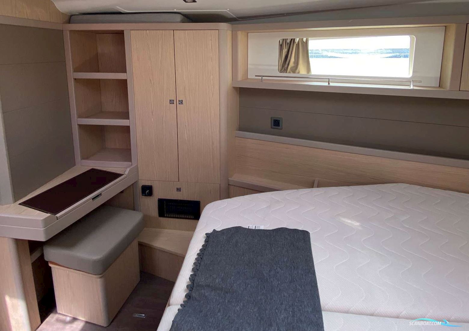 Beneteau Sense 55