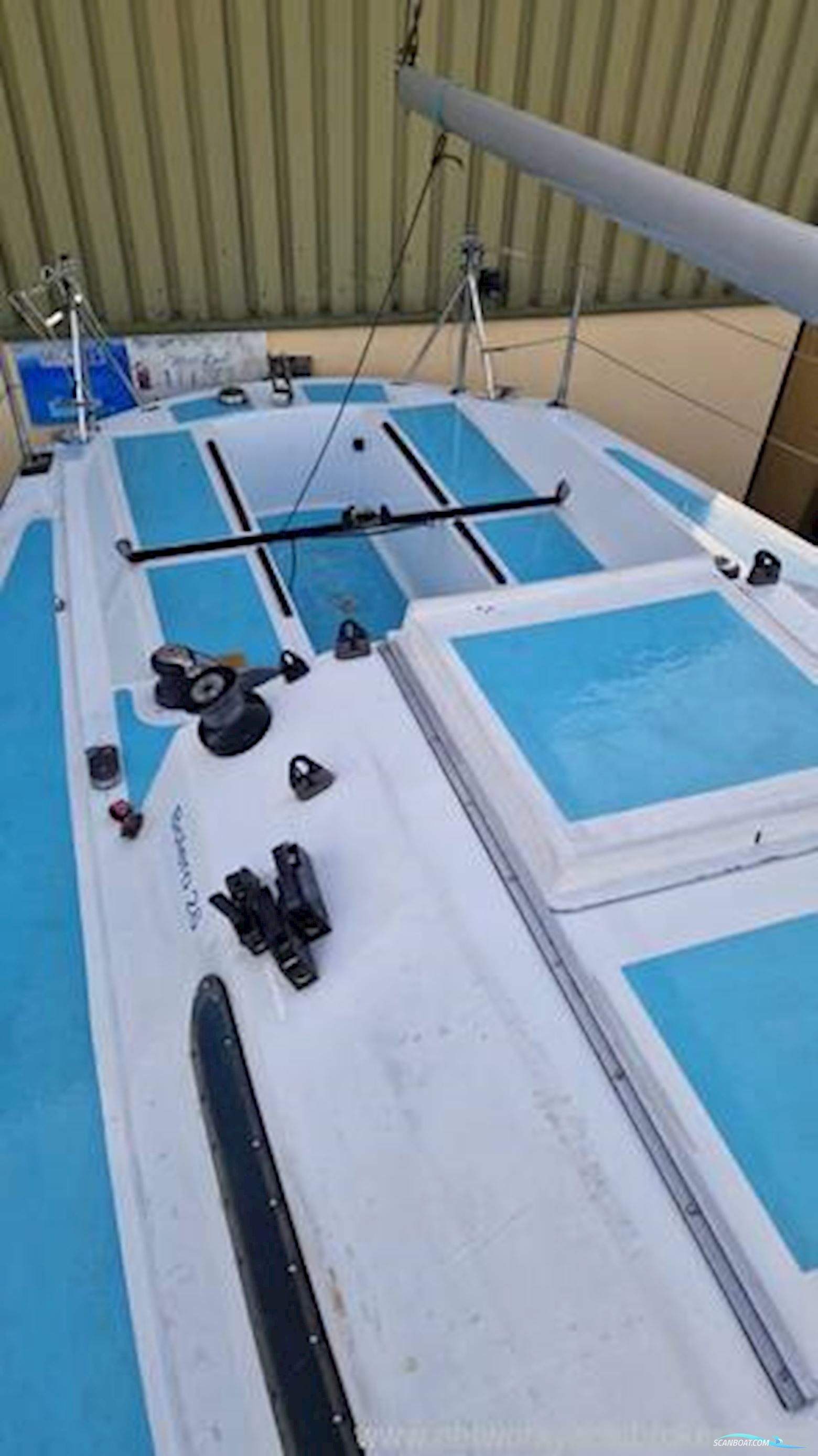 Bolero Quarter Tonner