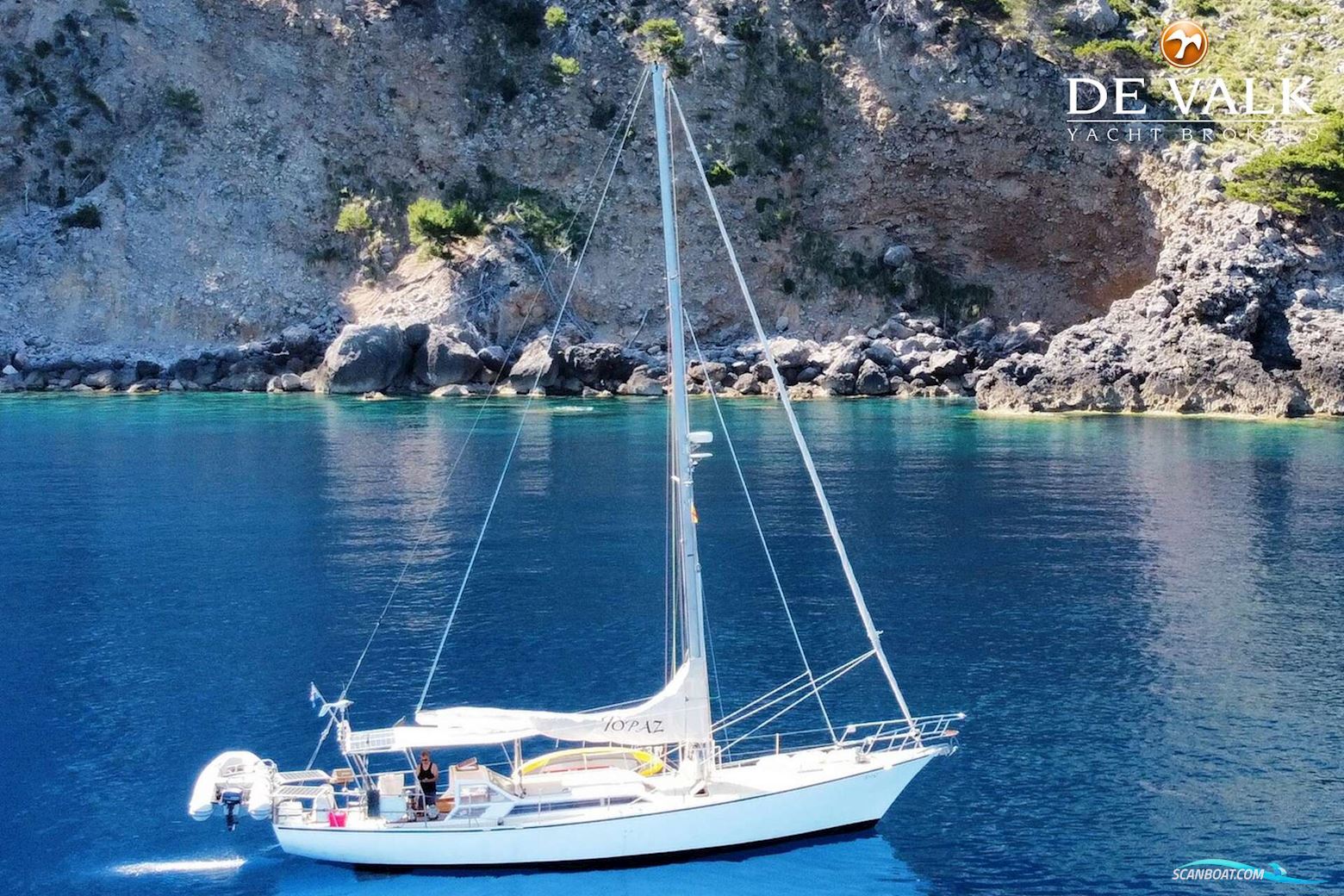 Brown Bluewater 49
