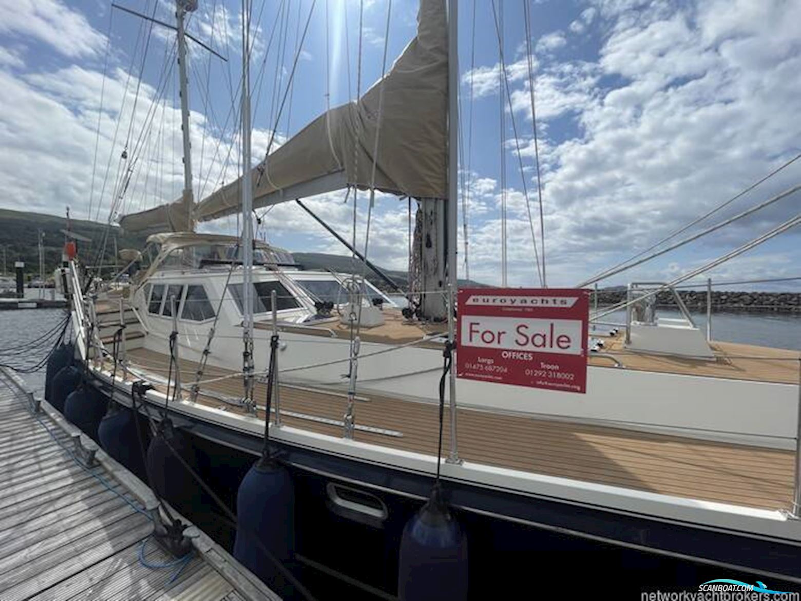 Bruce Roberts Custom Built Voyager 542 | 54ft