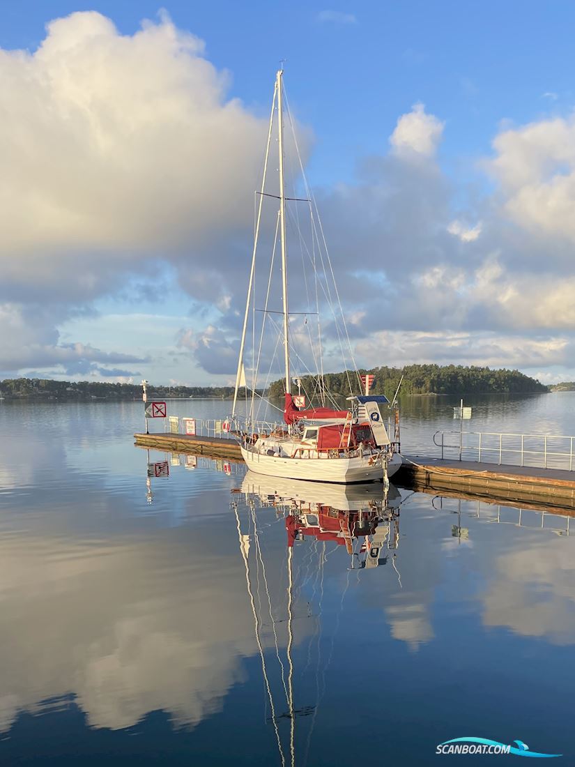 Bruce Roberts Spray 33 Sailingboat 1992, with Perkins 4.236 M engine, Sweden