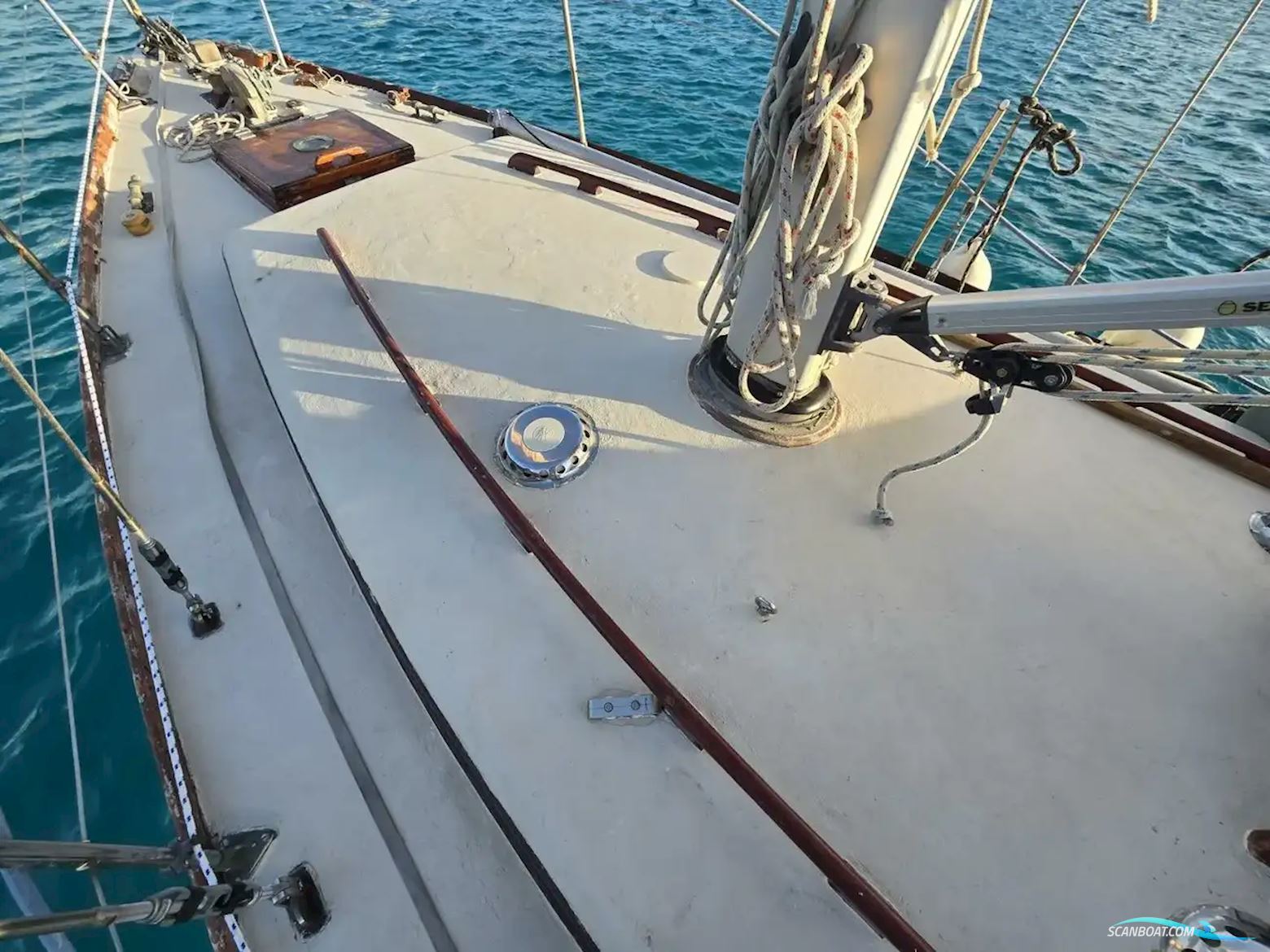 Camper & Nicholson 36