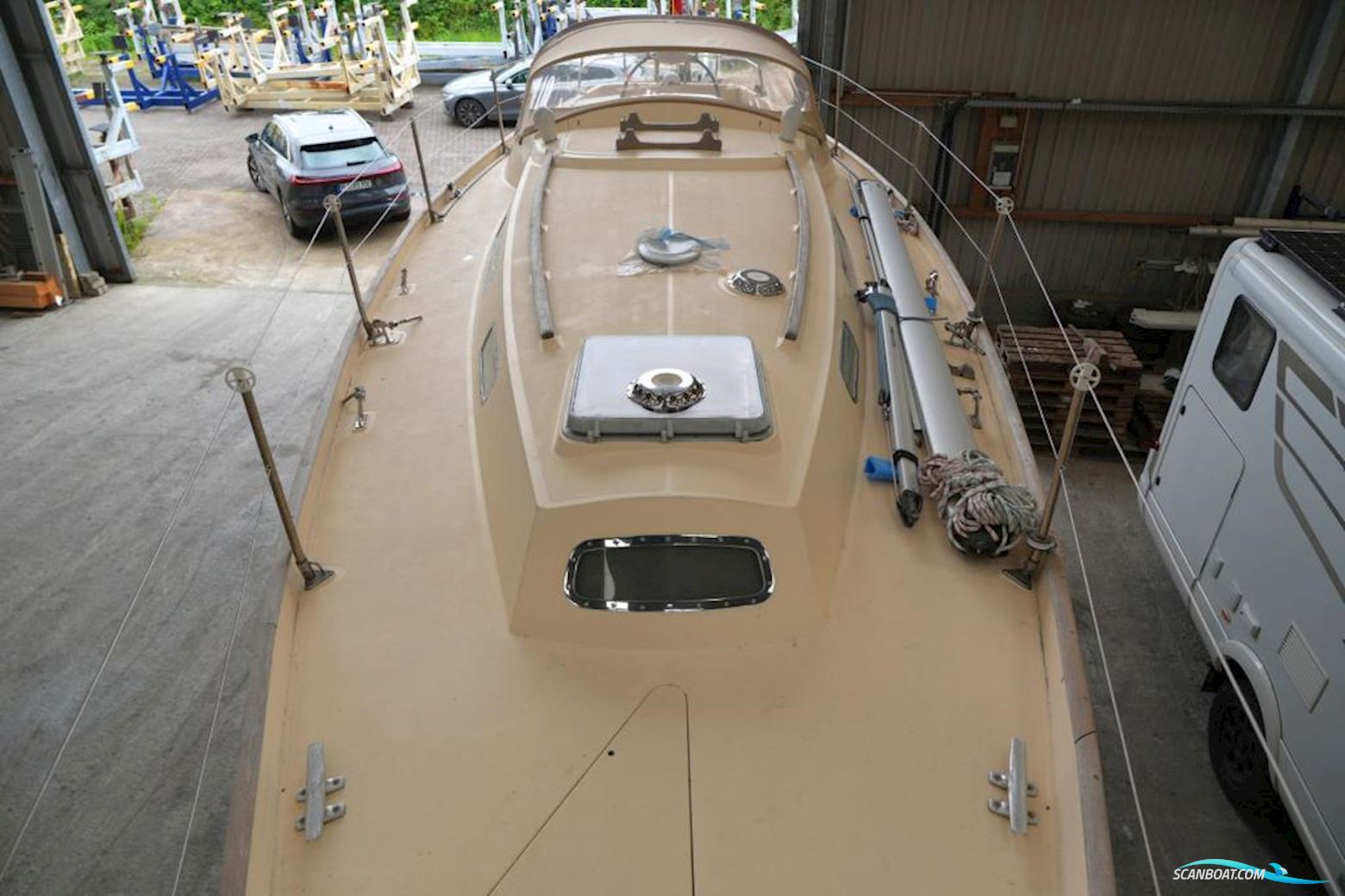 Camper & Nicholsons 35