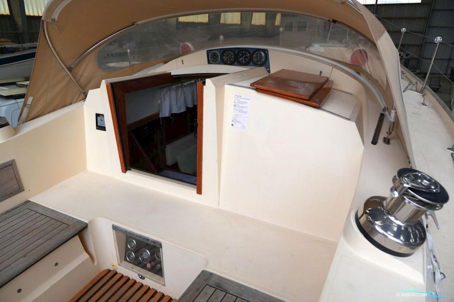 Camper & Nicholsons 35