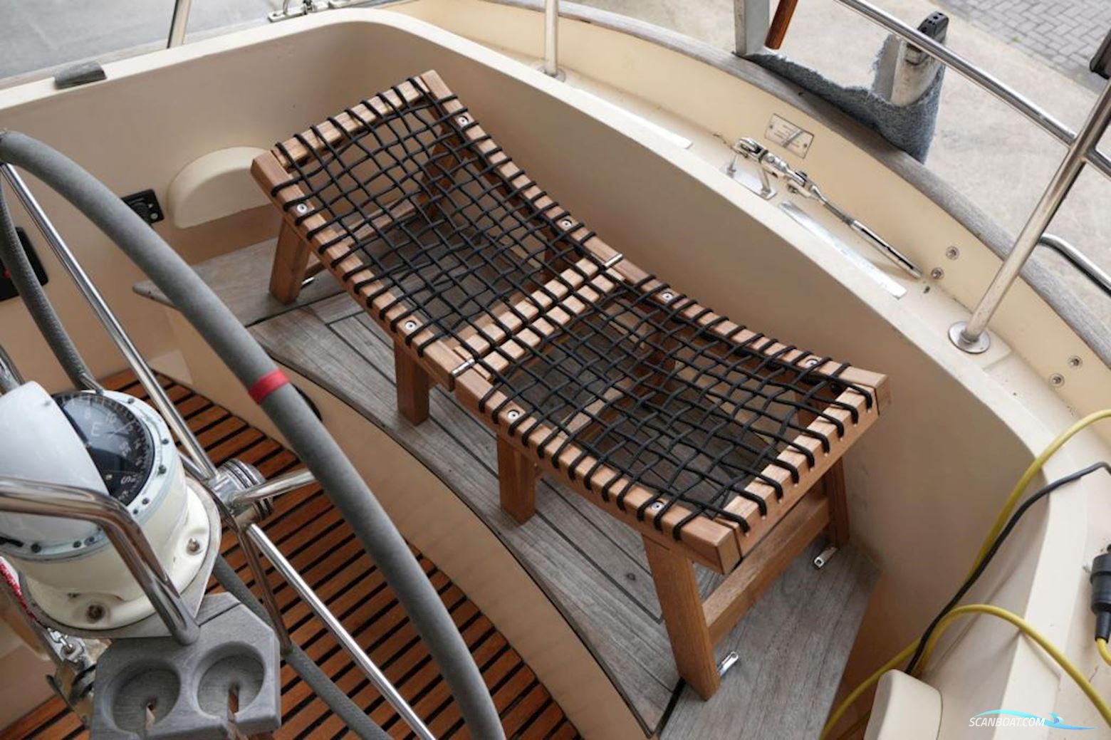 Camper & Nicholsons 35