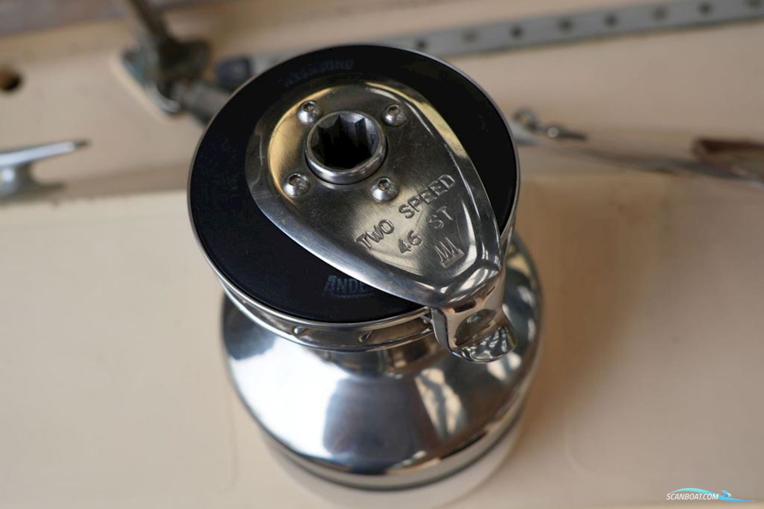 Camper & Nicholsons 35