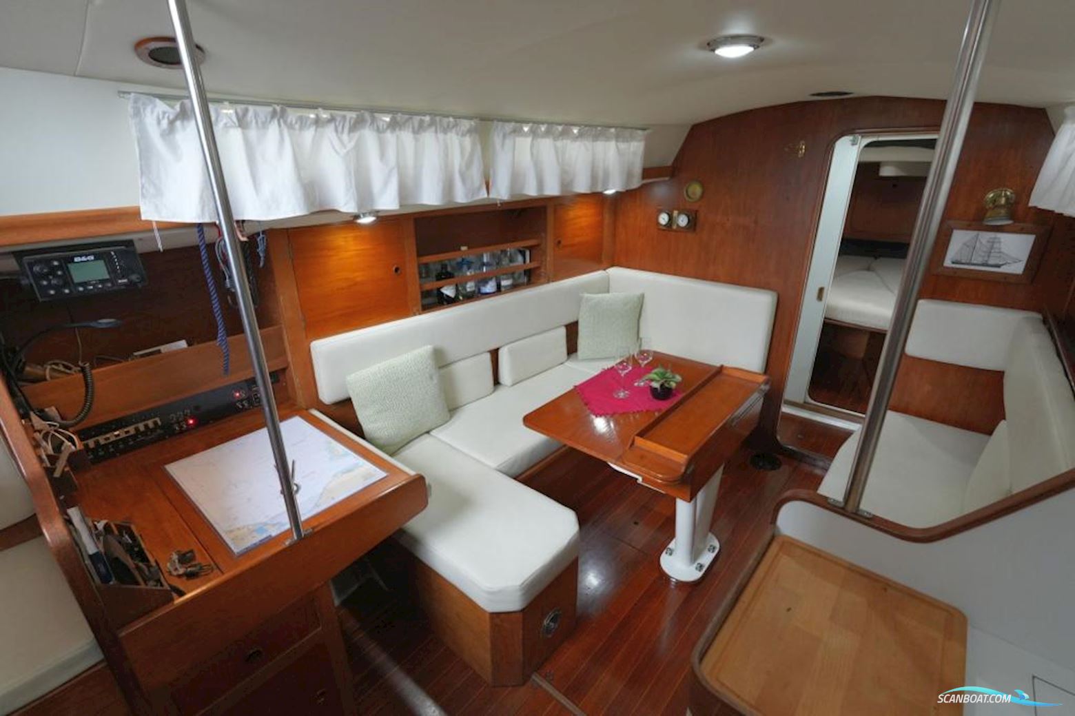 Camper & Nicholsons 35