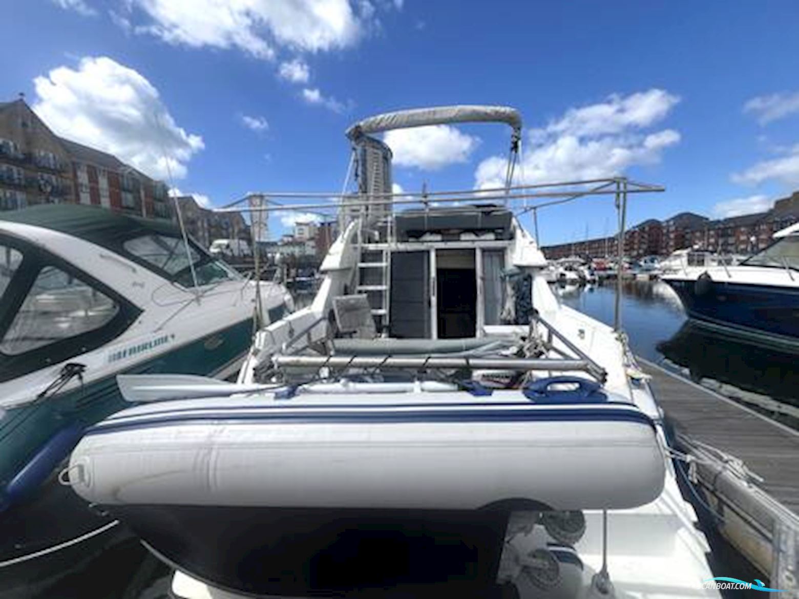 Carver Santego 30