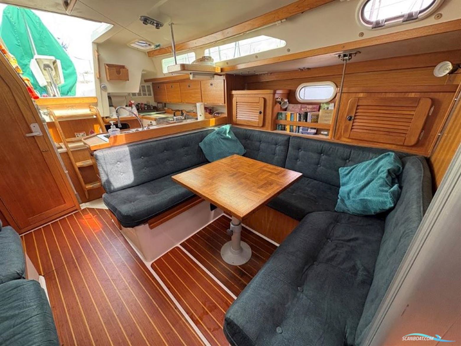 Catalina  36 Mark II