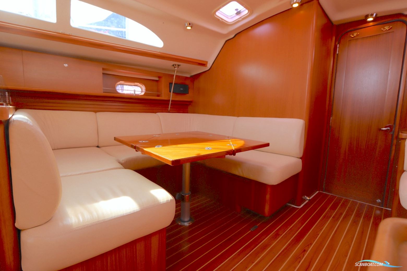 Catalina  445