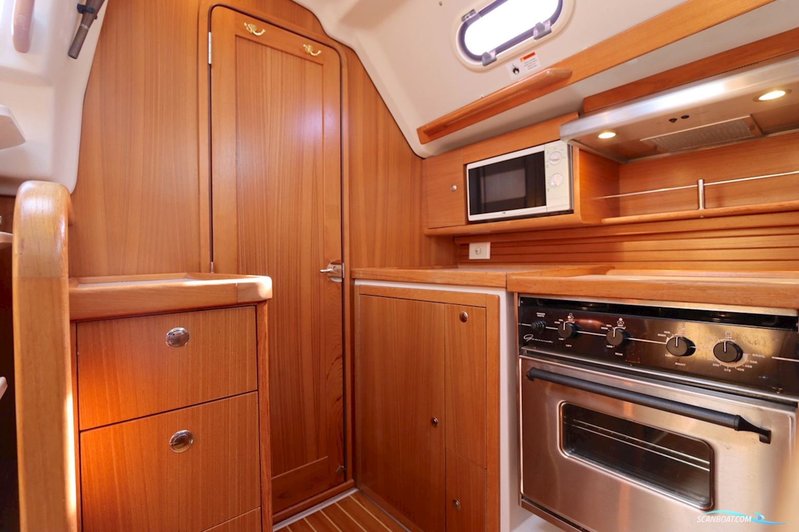 Catalina  445