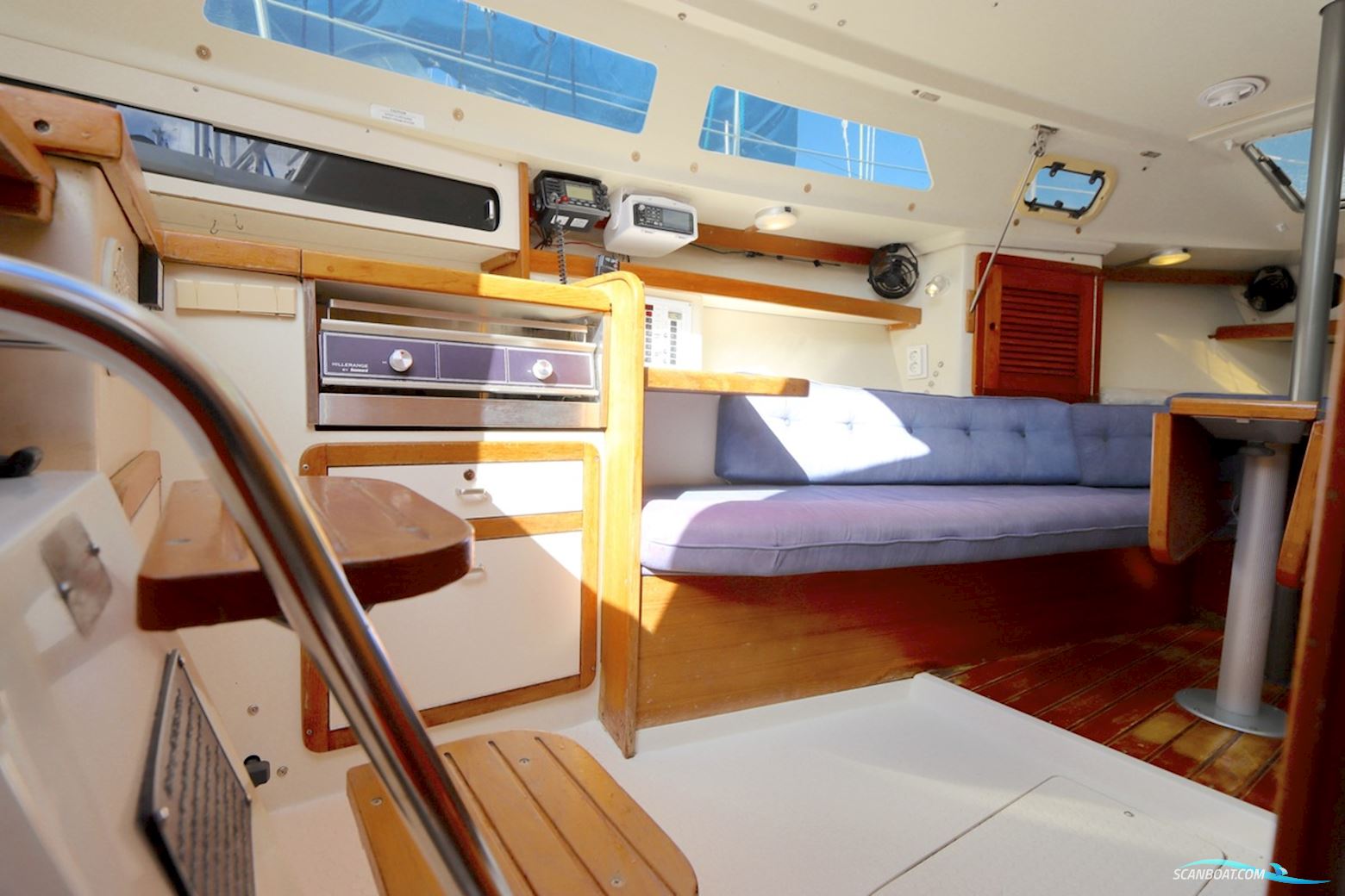Catalina 270
