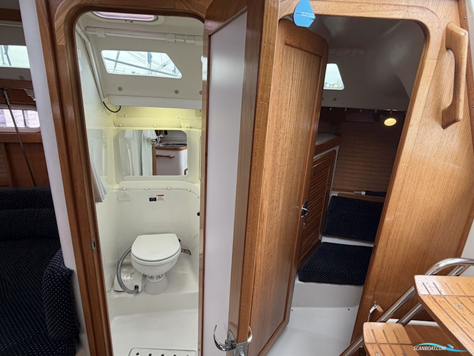 Catalina 320